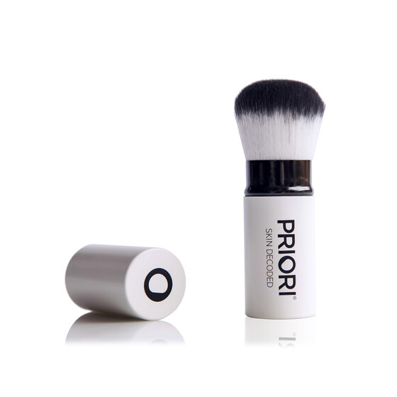 Priori kompakter Kabuki-Pinsel für Make-up und Sonnenschutz